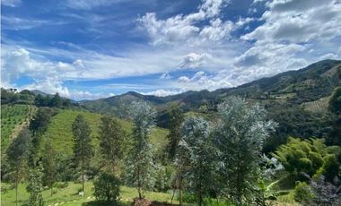 Finca moderna en El Retiro Antioquia