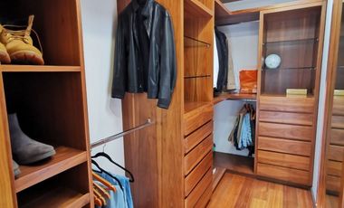 Casa en Venta en Bosques de las Lomas ya Remodelada con Alberca (m2c330)