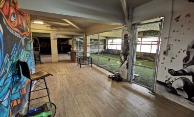 Casa en Venta en Bosques de las Lomas ya Remodelada con Alberca (m2c330)