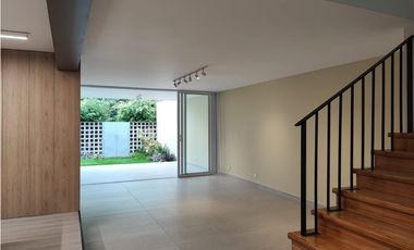7385800 Venta Casa Poblado el Tesoro