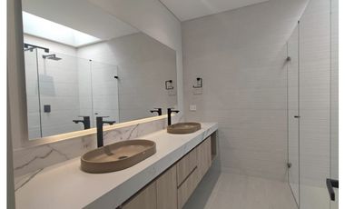 7385800 Venta Casa Poblado el Tesoro
