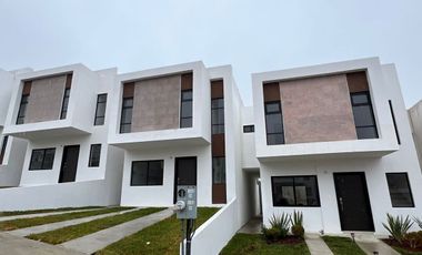 Casa en venta en Coto 84 en Valle Sur. Cerca de Rubi, Obrera, Pacífico.