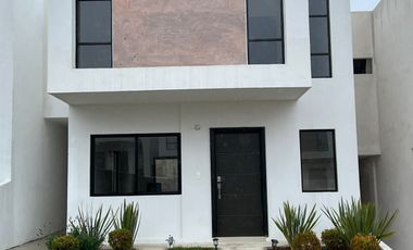 Casa en venta en Coto 84 en Valle Sur. Cerca de Rubi, Obrera, Pacífico.
