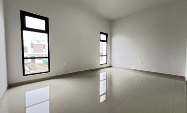 Casa en venta en Coto 84 en Valle Sur. Cerca de Rubi, Obrera, Pacífico.