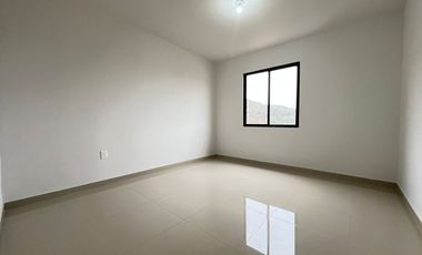 Casa en venta en Coto 84 en Valle Sur. Cerca de Rubi, Obrera, Pacífico.