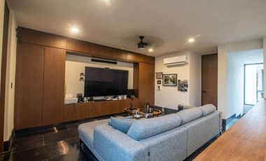 Casa residencial en venta en privada Compostela