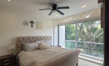 Se vende departamento amueblado en Anthea, Yucatán Country Club.