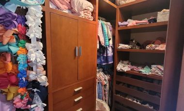 Se vende departamento amueblado en Anthea, Yucatán Country Club.