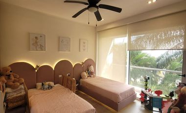 Se vende departamento amueblado en Anthea, Yucatán Country Club.