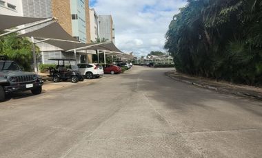 Se vende departamento amueblado en Anthea, Yucatán Country Club.