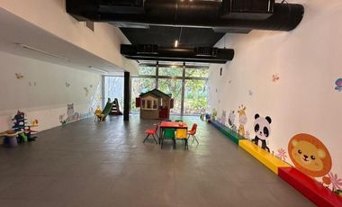 Se vende departamento amueblado en Anthea, Yucatán Country Club.