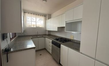 Se Vende Casa en Conjunto Cerrado, Barrio Los lamos-Pereira