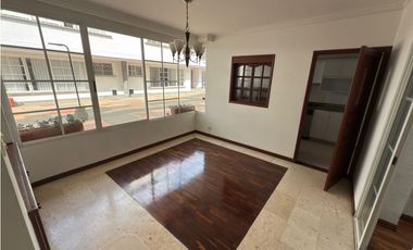 Se Vende Casa en Conjunto Cerrado, Barrio Los lamos-Pereira