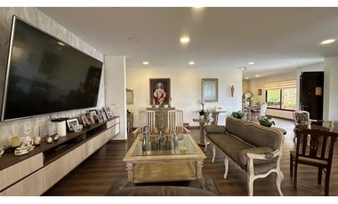 Se Vende Espectacular Casa en Alto del Escobero