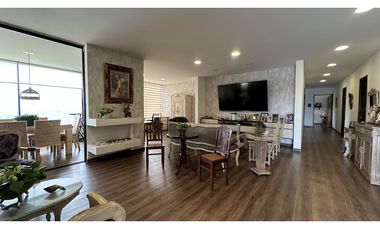 Se Vende Espectacular Casa en Alto del Escobero