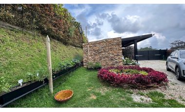 Se Vende Espectacular Casa en Alto del Escobero