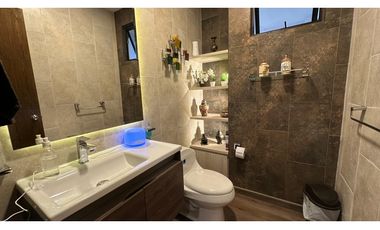 Se Vende Espectacular Casa en Alto del Escobero