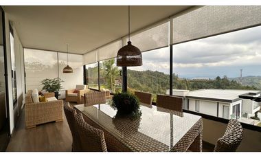 Se Vende Espectacular Casa en Alto del Escobero
