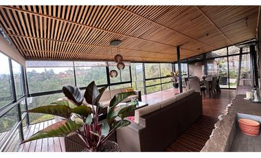 Se Vende Espectacular Casa en Alto del Escobero