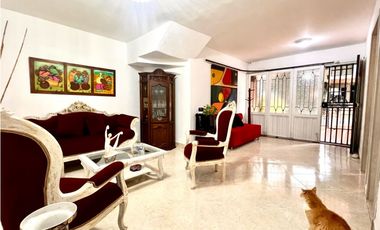 VENDO CASA SECTOR SANTA TERESITA