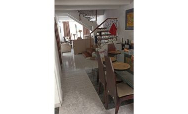 SE VENDE CASA EN CORALES