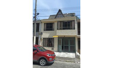 SE VENDE CASA EN CORALES