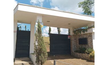 VENTA DE CASA FINCA MARINILLA