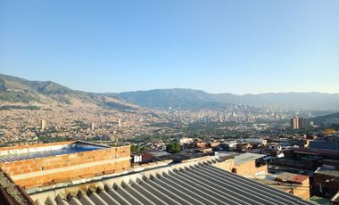 *Venta de casa unifamiliar en Castilla, Medellin