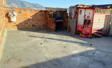 *Venta de casa unifamiliar en Castilla, Medellin