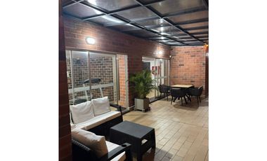 VENTA APARTAMENTO CONQUISTADORES LICENCIA TURSTICA