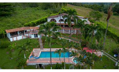SE VENDE FINCA CAMPESTRE   VALLE DE ACAPULCO