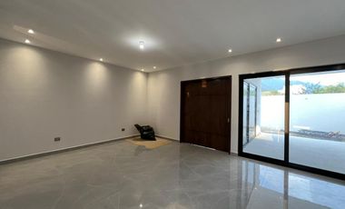 CASA EN VENTA CARRETERA NACIONAL BOSQUES DE LAS MISIONES