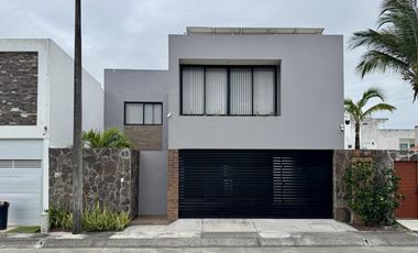 Casa en Fraccionamiento Las Palmas
