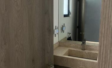 Lombardía Residencial CASA en RENTA o VENTA zona norte, La Antorcha, La Foresta, Katania, Porton del Valle