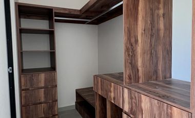 Casa en Renta en Cumbres Residencial