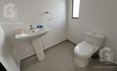 Casa en Renta en Cumbres Residencial