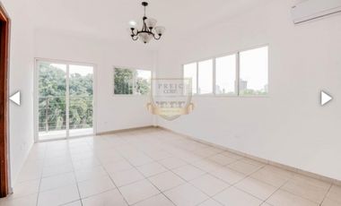 VENTA DE CASA DE DOS NIVELES EN BETHANIA