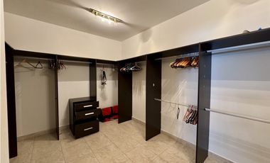 CASA UNIFAMILIAR PASEO DEL PARQUE - COSTA DEL ESTE - VENTA