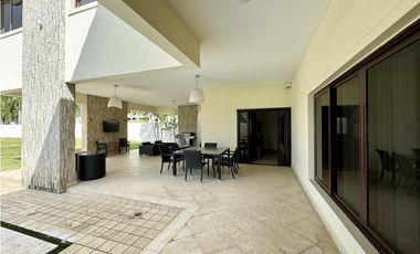 CASA UNIFAMILIAR PASEO DEL PARQUE - COSTA DEL ESTE - VENTA