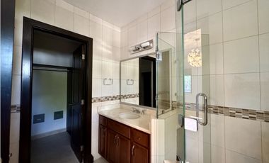 CASA UNIFAMILIAR PASEO DEL PARQUE - COSTA DEL ESTE - VENTA