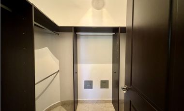 CASA UNIFAMILIAR PASEO DEL PARQUE - COSTA DEL ESTE - VENTA
