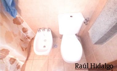 VENTA DEPARTAMENTO DE 4 AMBIENTES Y DOS LOCALES