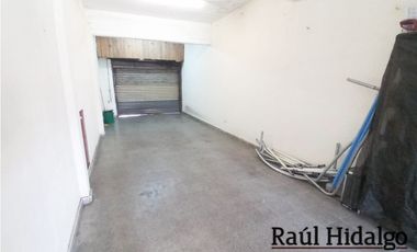 VENTA DEPARTAMENTO DE 4 AMBIENTES Y DOS LOCALES
