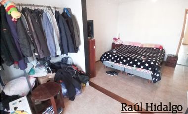 VENTA DEPARTAMENTO DE 4 AMBIENTES Y DOS LOCALES
