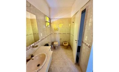 OPORTUNIDAD HERMOSA CASA BARRIO RESIDENCIAL VILLA DOMINGUEZ