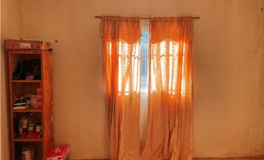 EN VENTA CASA DE DOS DORMITORIOS EN JORGE NEWBERY