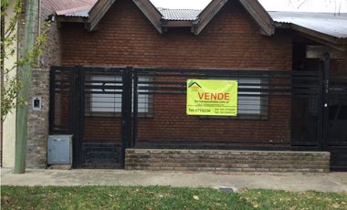 GRANADERO BAIGORRIA/CHALET BARRIO CORREO/PITAGORAS 374 APTA CREDITO