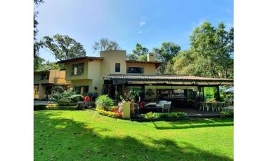 Casa en venta en el Club de Golf Avándaro Valle de Bravo