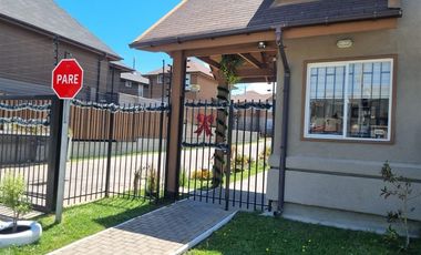 Casa en Venta en Condominio zaragoza 2067 sector torreones, concepción
