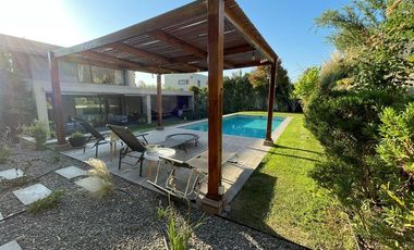 Departamento en Venta en Condominio Los Bosques- Piedra Roja